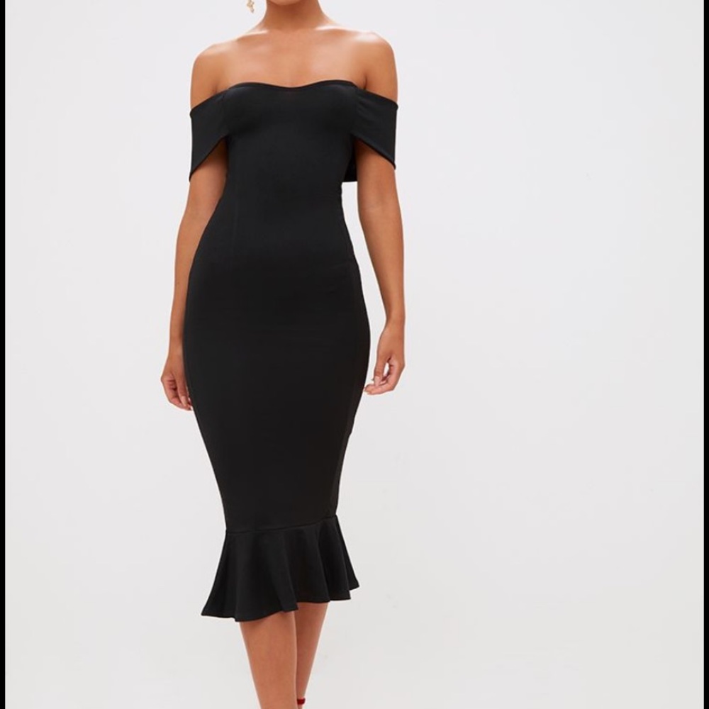 Sexy PRETTY LITTLE THING pinup style dress 8